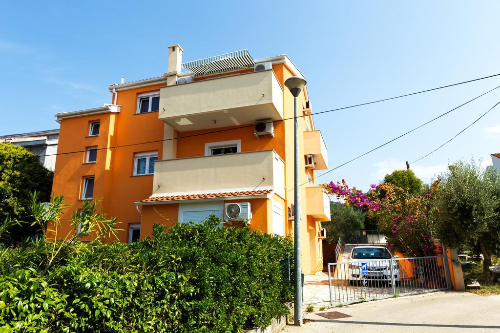 زادار Apartments Villa Orange المظهر الخارجي الصورة