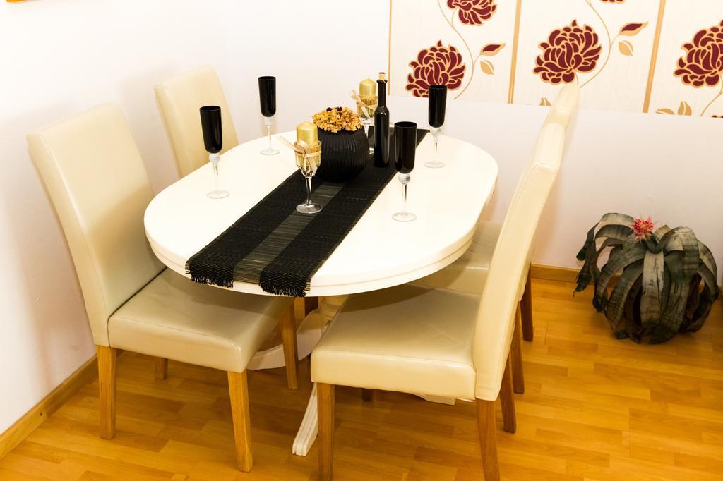 زادار Apartments Villa Orange المظهر الخارجي الصورة